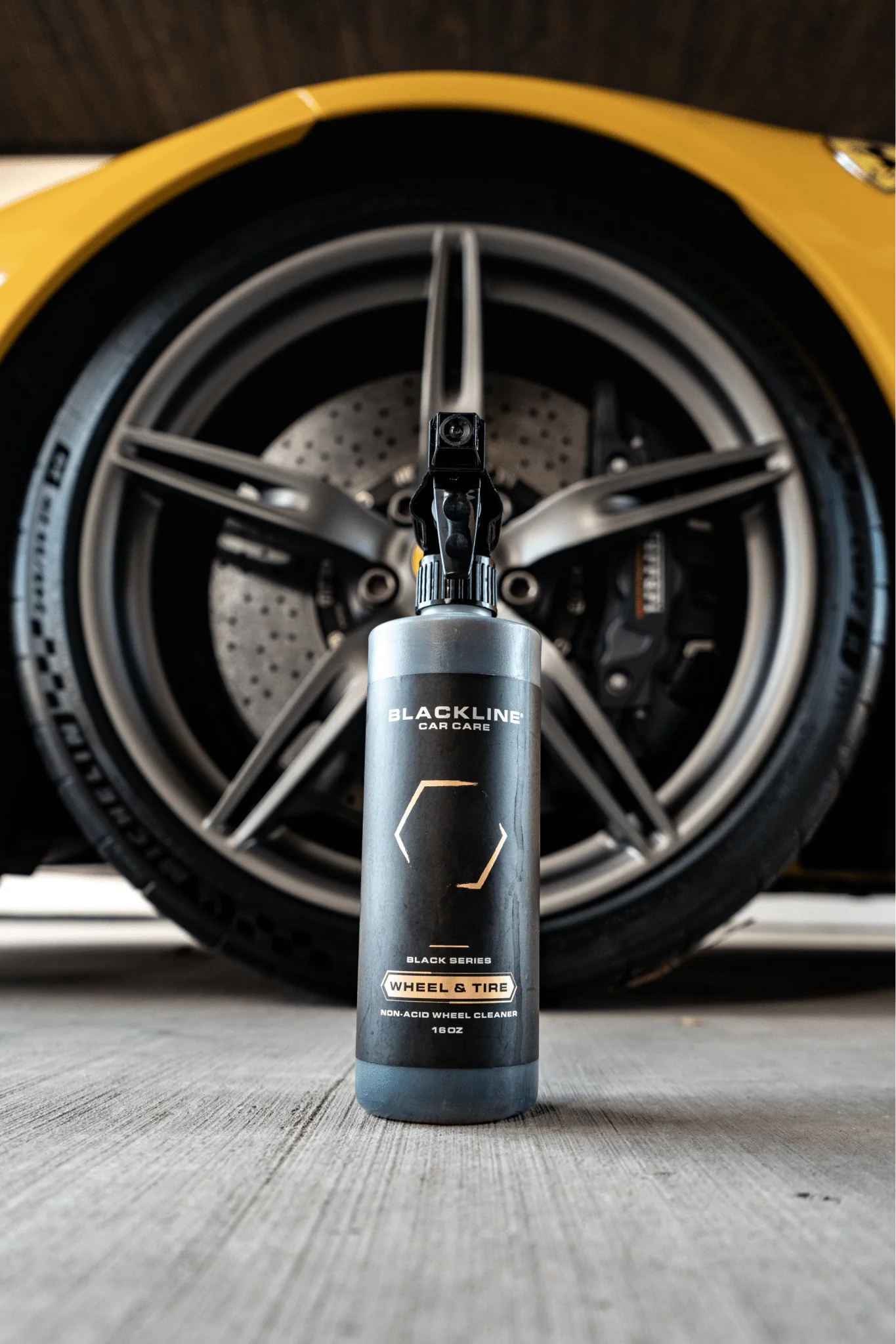 BLACKLINE® Wheel N' Tire Cleaner - Image 5